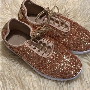 Forever brand Rose gold Glitter shoes Size 8 1/2
